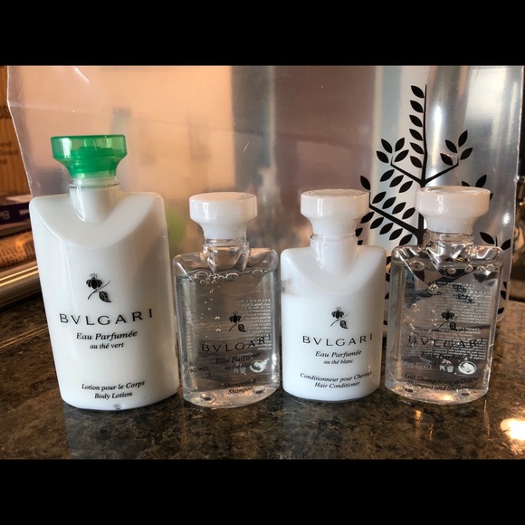 Bvlgari au the vert travel set - lotion, shampoo, conditioner, bath gel - Picture 2 of 3
